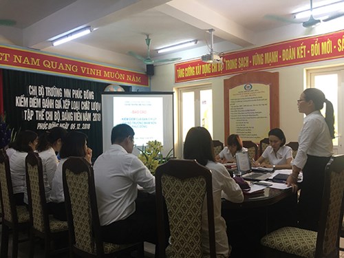 Chi bộ trường MN Phúc Đồng - quận Long Biên họp kiểm điểm, đánh giá, xếp loại chất lượng tập thể chi bộ, đảng viên năm 2018